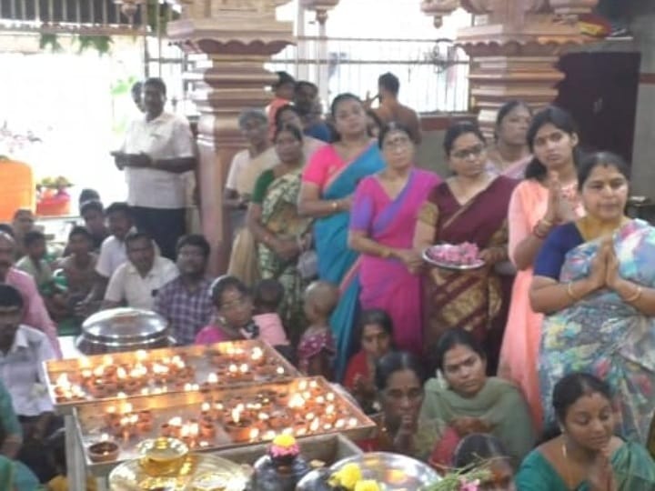 Vinayagar Chaturthi 2023: கரூரில் கற்பக விநாயகருக்கு சிறப்பு அபிஷேகம்; திரளான பக்தர்கள் பங்கேற்பு