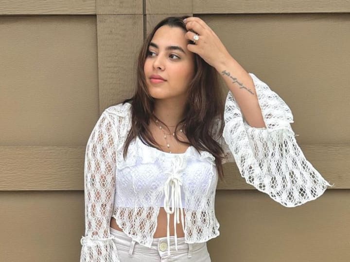 Aaliyah Kashyap Anurag Kashyap daughter is insecure due to her weight gaining and looks revealed in her podcast with Shane Gregoire अपने वजन को लेकर इनसिक्योर रहती हैं अनुराग कश्यप की बेटी, Aaliyah Kashyap ने कहा- 'मेरी हड्डियां बहुत डरावनी थीं और...'