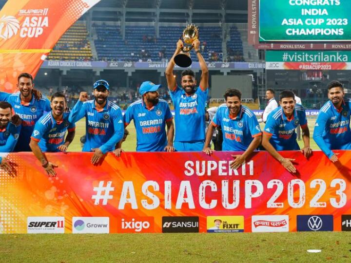 Asia Cup 2023 Pakistan cricketer's congratulate Indian Cricket Team for becoming Asia Champion and praised Mohammed Siraj Asia Cup 2023: किसी ने भारत को दी बधाई तो कई हुए सिराज के फैन, पाकिस्तानी क्रिकेटर्स के रिएक्शन वायरल