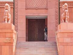 नए संसद भवन के एंट्री गेट पर लगे हैं हाथी, घोड़े और गरुड़ के स्टैच्यू, भारतीयता और वास्तु शास्त्र से है कनेक्शन