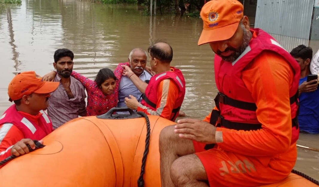 Gujarat Rain: અંકલેશ્વર અને ભરૂચમાં જળબંબાકાર,  રાજ્યમાં 11 હજાર 900 લોકોનું કરાયુ સ્થળાંતર