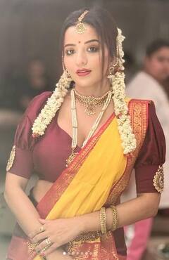 Monalisa: ਮੋਨਾਲੀਸਾ ਨੇ ਸਾੜੀ ਪਹਿਨ ਕੇ ਦਿਖਾਈ ਆਪਣੀ ਖੂਬਸੂਰਤੀ, ਮਨਮੋਹਕ ਅੰਦਾਜ਼ ਨੂੰ ਦੇਖ ਪ੍ਰਸ਼ੰਸਕ ਹੋਏ ਦੀਵਾਨੇ