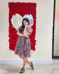 Sravanthi Chokarapu: దుబాయ్ మాల్‌లో తెలుగు యాంకర్ స్రవంతి చొక్కారపు