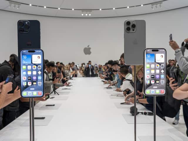 iPhone 15 Shipments Delay Delhi November High Demand Apple Pro