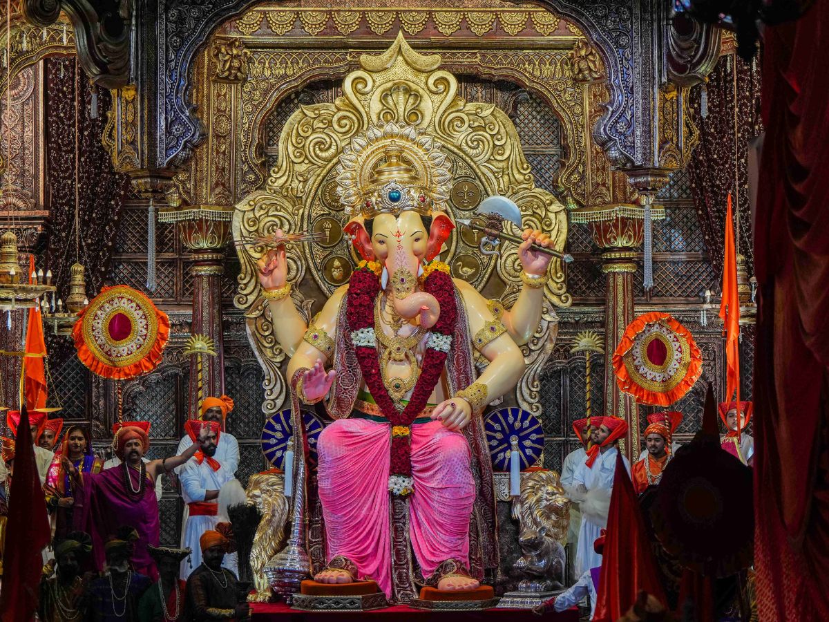 Lalbaugcha Raja Painting by Sudhakar Chalke - Pixels