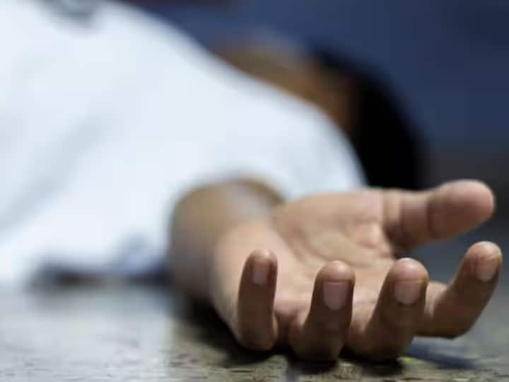 Wardha Crime young woman killed by stabbing her neck crime news marathi Wardha Crime: वर्ध्यात क्रूरतेचा कळस; तरुणीच्या गळ्यावर चाकूने वार करून हत्या