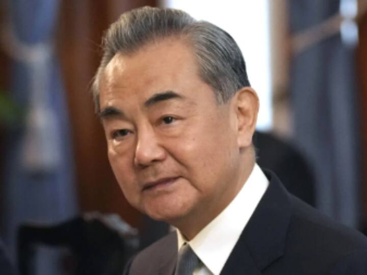 Chinese Foreign Minister Wang Yi on Russia visit for security talks पहले किम तो अब चीन के चाणक्‍य पहुंचे रूस, क्या नोर्थ कोरिया के साथ मिलकर पुतिन-शी जिनपिंग कुछ बड़ा प्लान कर रहे हैं?