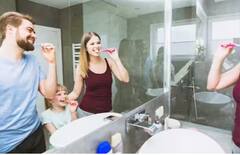 Toothbrush: ਜਾਣੋ ਜੁਆਇੰਟ ਫੈਮਿਲੀ ਨੂੰ ਬਾਥਰੂਮ ‘ਚ ਕਿਉਂ ਨਹੀਂ ਰੱਖਣਾ ਚਾਹੀਦਾ ਦੰਦਾਂ ਵਾਲਾ ਬੁਰਸ਼, ਹੋ ਸਕਦੀਆਂ ਇਹ ਪਰੇਸ਼ਾਨੀਆਂ