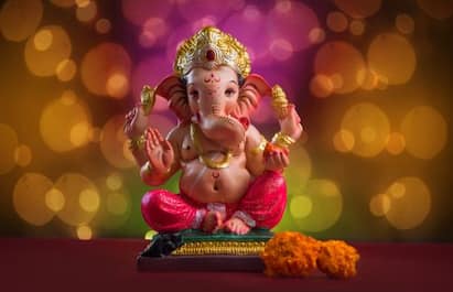 Ganesh Chaturthi 2023: श्रीगणेश को चढ़ाएं ये पत्ते और बोलें मंत्र, हर इच्छा होगी पूरी Ganesh Chaturthi 2023: श्रीगणेश को चढ़ाएं ये पत्ते और बोलें मंत्र, हर इच्छा होगी पूरी