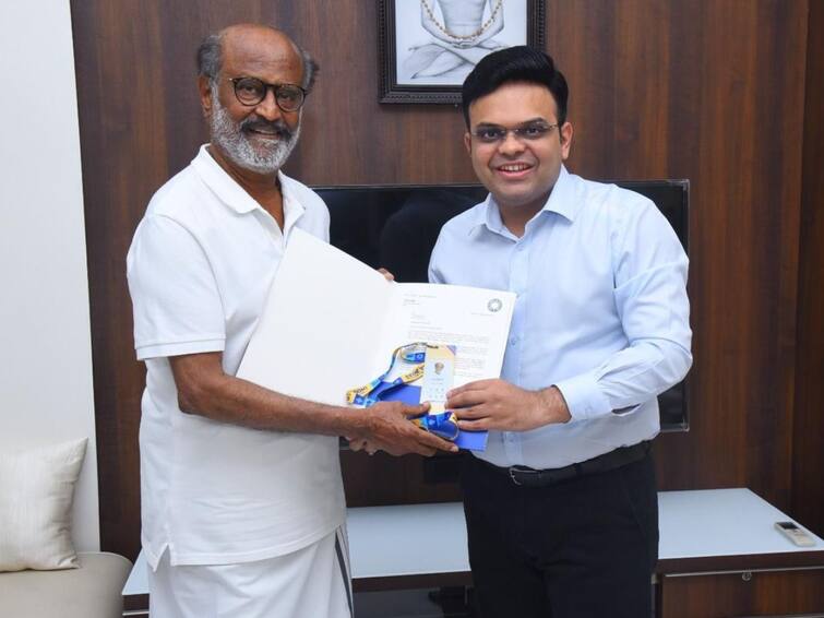 Jay Shah presented Golden Ticket Superstar Rajinikanth for 2023 ODI World Cup see pic ODI World Cup 2023: ‘జైలర్’కు గోల్డెన్ టికెట్ అందించిన జై షా - వరల్డ్ కప్ మ్యాచ్‌లకు రావాలని పిలుపు