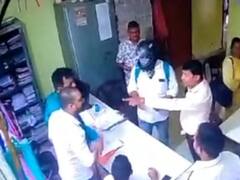 उन्नाव में शिक्षा विभाग में तैनात संविदा कर्मी ने की शिक्षक से गाली-गलौज, बीएसए ने दिए जांच के आदेश