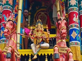 Vinayagar Chaturthi 2023: பிள்ளையார்பட்டி திருத்தேரோட்ட விழா: ஆயிரக்கணக்கான பக்தர்கள் வடம் பிடித்து இழுத்து வழிபாடு