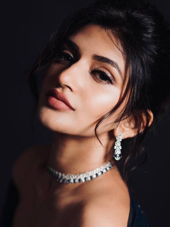 रश्मिका को पछाड़ ये एक्ट्रेस बनी नेशनल सेंसेशन