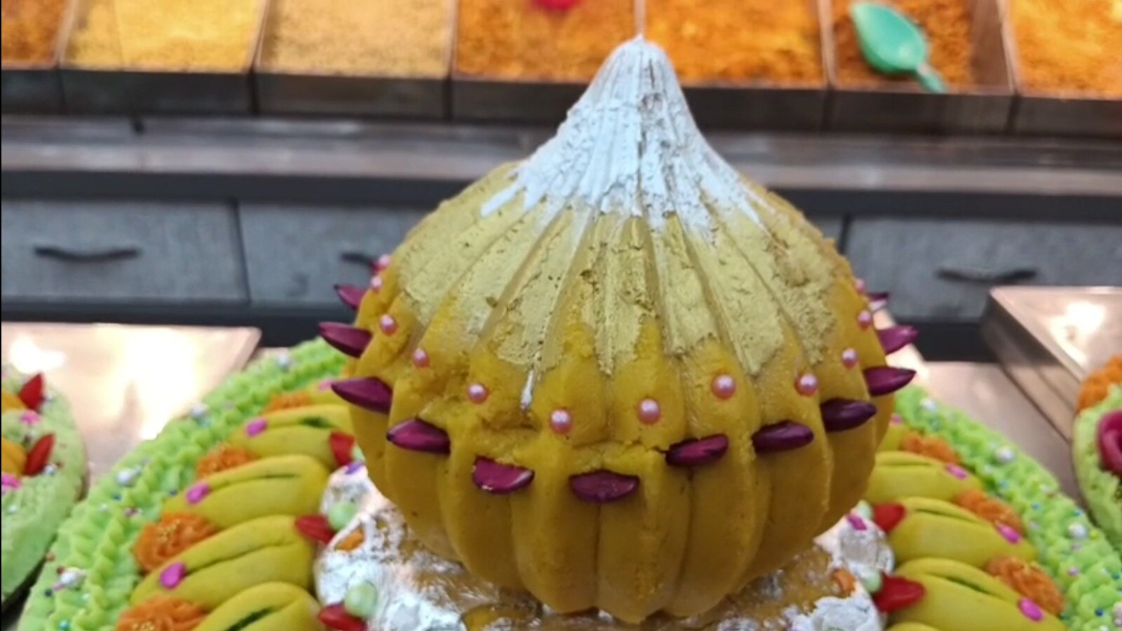 Modak Cake | Ganesh Chaturthi Special Live Modak Cake | Modak Cake Recipe -  YouTube