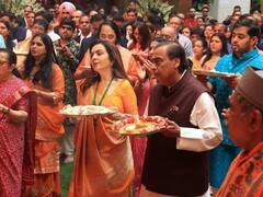 Ganesh Chaturthi 2023: मुकेश अंबानी और नीता अंबानी के घर हुआ बप्पा का ग्रैंड वेलकम, देखें Antilia के गणपति सेलिब्रेशन की इनसाइड तस्वीरें