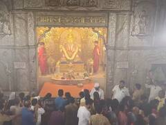 Pune Ganeshotsav 2023 : श्रीमंत दगडूशेठ गणपती मंदिरांत दर्शनासाठी पुणेकरांच्या रांगा; मिरवणुकीला सुरुवात