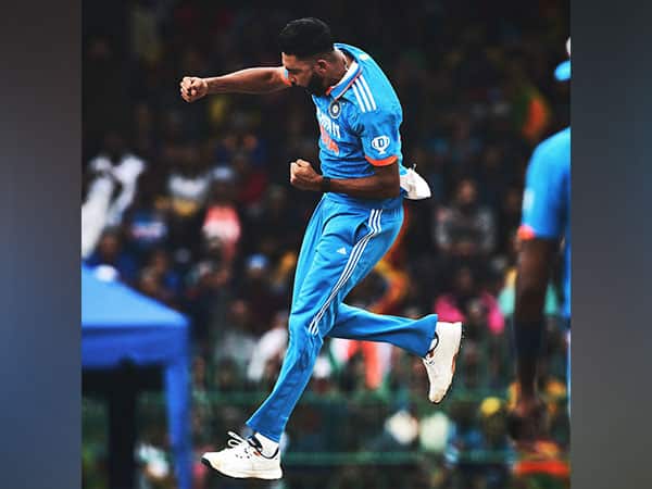 তালিকায় নবতম সংযোজন হয়েছে আশিস নেহরার। তিনি গত এশিয়া কাপের ফাইনালে শ্রীলঙ্কার বিরুদ্ধে বিধ্বংসী স্পেল করেন।