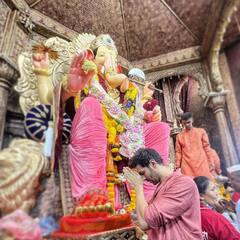 Ganesh Chathurthi 2023: সারা আলি খান, জাহ্নবী কপূর থেকে রাজ-শুভশ্রী, শ্রাবন্তী, গণেশ বন্দনায় মাতোয়ারা টলিউড থেকে বলিউড