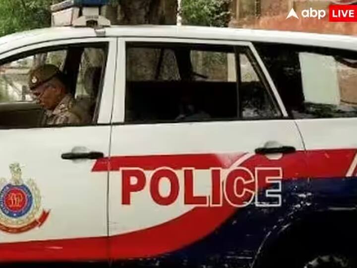 three arrested including a woman Deadly attack on Delhi Police head constable Delhi Crime News: दिल्ली पुलिस के हेड कांस्टेबल पर जानलेवा हमला, महिला सहित 3 गिरफ्तार