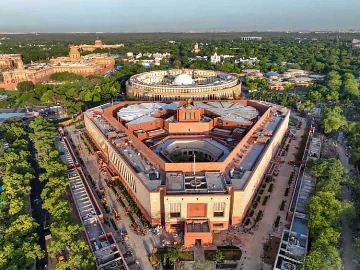 parliament special session day 2 proceedings will start today in new parliament building Special Parliament Session: 75 ஆண்டு கால சகாப்தம் முடிந்தது.. புதிய நாடாளுமன்றத்தில் இன்று சிறப்புக் கூட்டத் தொடர்