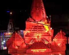 Pune Ganeshotsav 2023 :  दगडूशेठ गणपतीला आकर्षक विद्युत रोषणाई, भाविकांची मोठी गर्दी