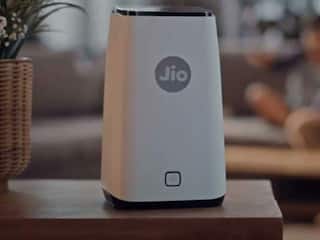 Jio Air Fiber: અમદાવાદ સહિત આ 8 શહેરોમાં લોન્ચ થયું જિયો એર ફાઈબર, જાણો પ્લાન અને કેટલી મળશે સ્પીડ