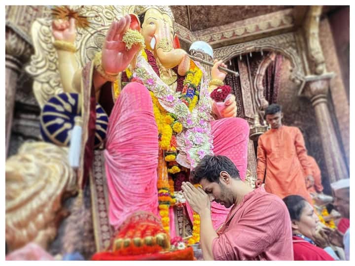 Bollywood star Kartik Aaryan visited Lalbaugcha Raja in Curry Road area of Mumbai on the first day of the Ganeshotsava.