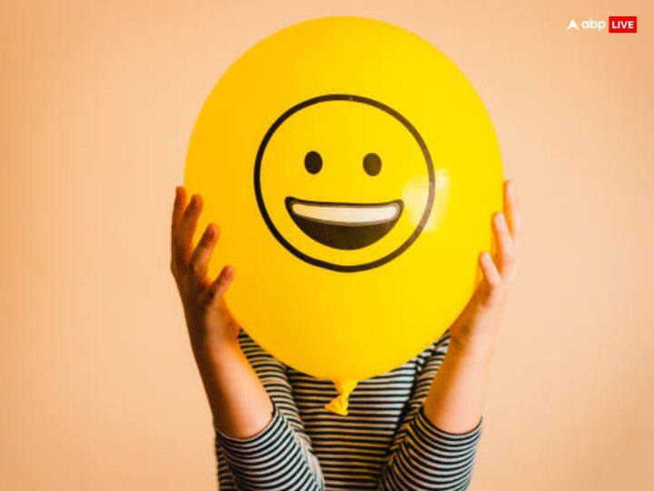 काम करने के लिए किसी से प्रेरण मिलने का इंतजार न करें. कर्म से ही प्रेरणा का जन्म होता है.