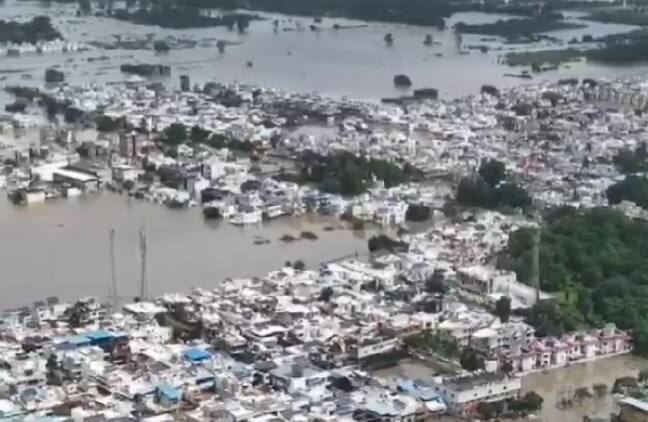 Rain forecast:  Orange alert of rain has been announced in three districts of the state today Rain forecast: રાજ્યમાં હજુ પણ બે દિવસ ભારે વરસાદની આગાહી, ત્રણ જિલ્લામાં ઓરેન્જ એલર્ટ જાહેર