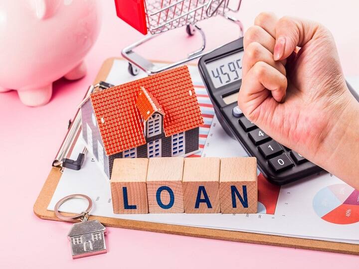 प्राइवेट सेक्टर के बड़े बैंक ICICI बैंक 750 से 800 सिबिल स्कोर वाले ग्राहकों को 9 फीसदी तक ब्याज दर ऑफर कर रहा है. यह दरें 30 सितंबर, 2023 तक के लिए लागू की गई हैं.