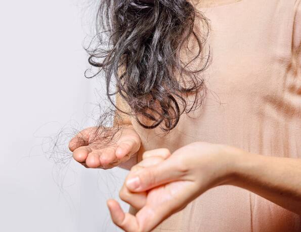 गर्भधारणा आणि प्रसूतीनंतर स्त्रीच्या शरीरात अनेक बदल होतात. शारिरीक आणि मानसिक स्थितीत देखील बदल होत असतात.