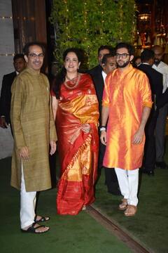 Ganesh Chaturthi 2023: মুকেশ আম্বানির বাড়িতে গণপতির আরাধনা, হাজির সিনেমা-খেলা-রাজনৈতিক জগতের তারকারা