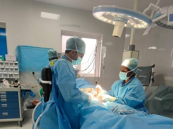 इंफेनटाइल ऑस्टियोपेट्रोसिस से जूझ रही 11 महीने की पाकिस्तानी बच्ची, भारत में हुआ बोन मैरो ट्रांसप्लांट Pakistan 11 month old girl had miraculous recovery from infantile Osteopetrosis after Bone Marrow Transplant in Bengluru इंफेनटाइल ऑस्टियोपेट्रोसिस से जूझ रही 11 महीने की पाकिस्तानी बच्ची, भारत में हुआ बोन मैरो ट्रांसप्लांट