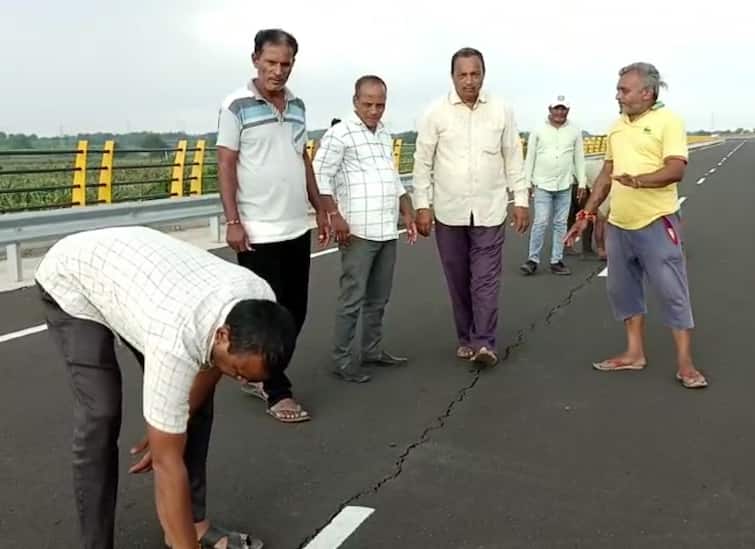 The Narmada Bridge at Shinor in Vadodara district was cracked Vadodara: વડોદરાનો વધુ એક બ્રિજ આવ્યો વિવાદમાં, લોકાર્પણ થાય તે પહેલાં જ તિરાડો પડી જતા લાગ્યા ભ્રષ્ટાચારના આરોપ