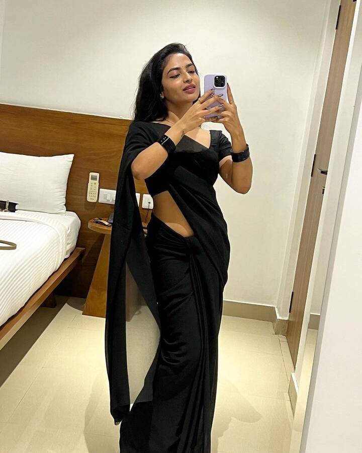 'బిగ్ బాస్' సీజన్ 4 లో పాల్గొని తన ఆట తీరుతో బుల్లితెర ఆడియన్స్ ని ఎంతగానో ఆకట్టుకుంది.