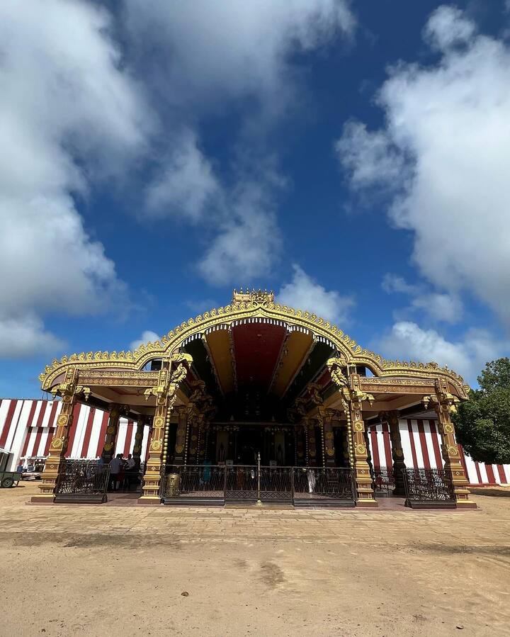 இந்த கோயில் இலங்கையில் இருக்கும் மிகவும் புகழ் பெற்ற கோயில் ஆகும்.