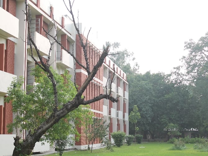All about the IIT Kanpur eMasters programme: Applications are now open!