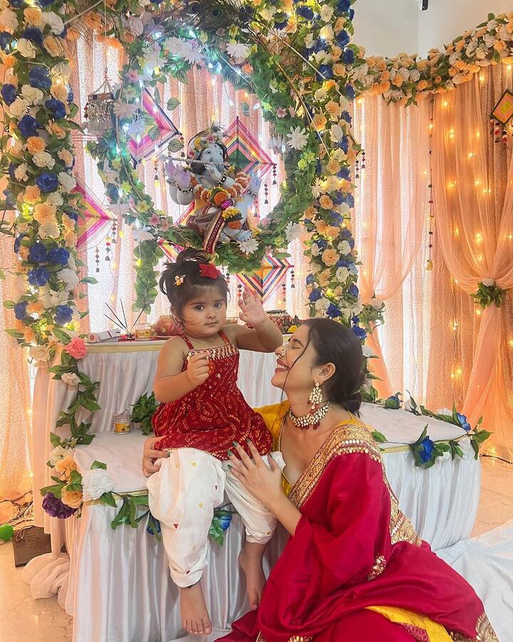 Let us know what do you think of Charu Asopa's Ganapati puja celebrations( All Pics Credit: Instagram/@asopacharu)