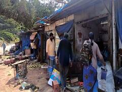 சுற்றுலா இடங்களுக்குள் புகுந்து காட்டு யானைகள் அட்டகாசம்;  13 கடைகள் சேதம் - கொடைக்கானலில் பொதுமக்கள் அச்சம்