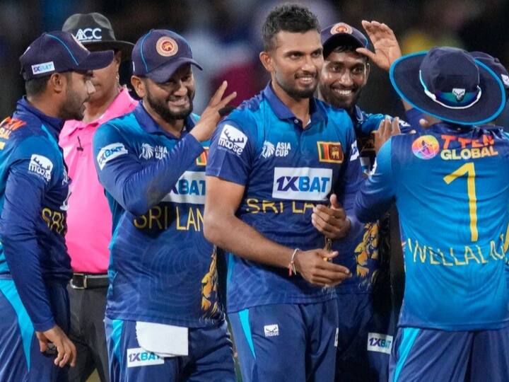Dasun Shanaka will lead Sri Lanka Cricket Team in World Cup 2023 Latest Sports News World Cup 2023: श्रीलंकन क्रिकेट में आया नया ट्विस्ट, दासुन शनाका ही बने रहेंगे टीम के कप्तान