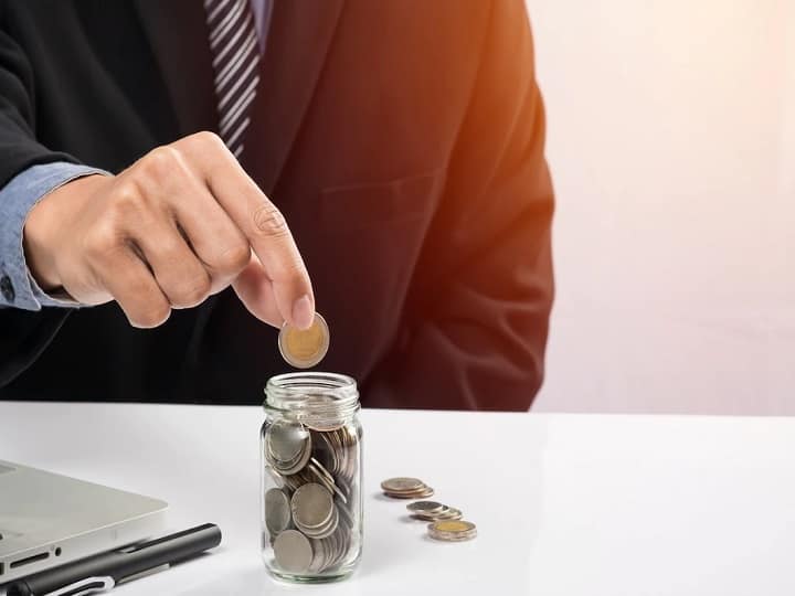 किसान विकास पत्र स्कीम में निवेश करके आपको 7.5 फीसदी तक की ब्याज दर का लाभ मिल रहा है. इस स्कीम में कुल 115 महीने में पैसे डबल हो जाते हैं.