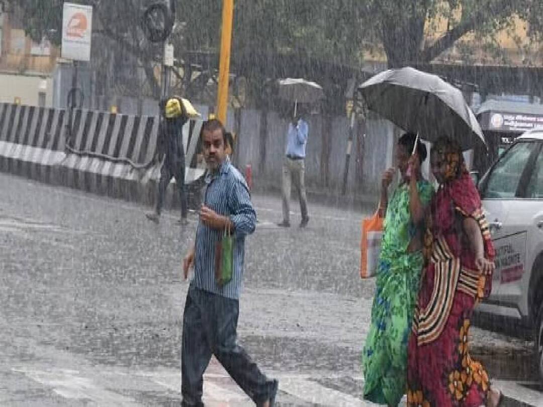 TN Rain Alert: தமிழ்நாட்டில் 9 மாவட்டங்களில் கனமழை எச்சரிக்கை.. எந்தெந்த மாவட்டங்களில்? இன்றைய வானிலை நிலவரம்..