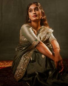 Niharika NM Marriage : పెళ్లి కొడుకును వెతకాలంటున్న నిహారిక ఎన్ఎమ్ - శారీలో ఎంత అందంగా ఉందో చూశారా?