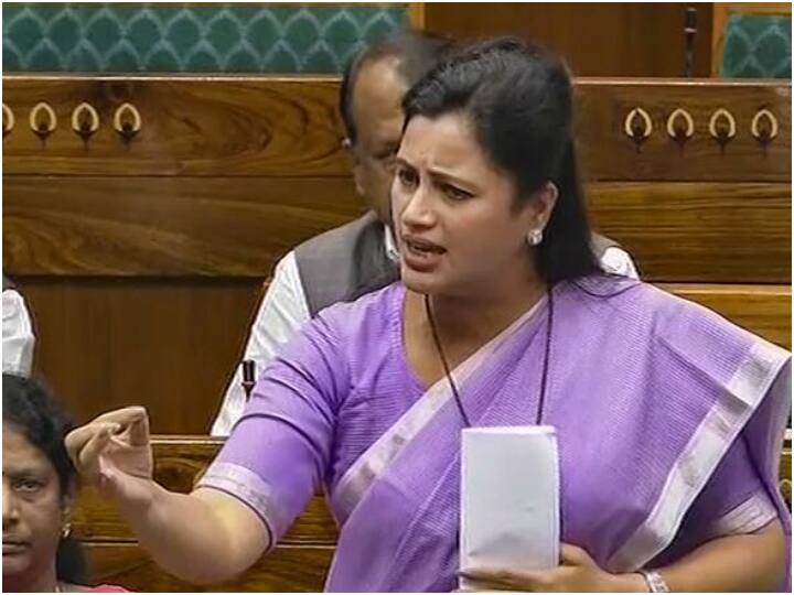 MP Navneet Rana thanked pm narendra modi and amit shah for women reservation bill in parliament Women Reservation Bill: नवनीत राणा बोलीं- 'महाराष्ट्र में कोई महिला सीएम और डिप्टी सीएम क्यों नहीं बन पाई'