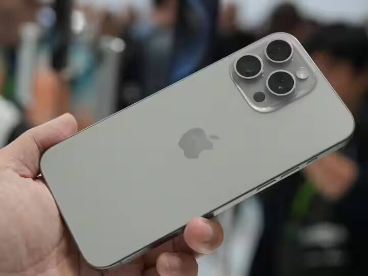 Appleની લેટેસ્ટ iPhone 15 સીરીઝ માટે પ્રી-બુકિંગ શરૂ થઈ ગયું છે. તમે એમેઝોન, ફ્લિપકાર્ટ અથવા એપલની ઓફિશિયલ વેબસાઇટ પરથી આ લેટેસ્ટ સીરીઝને બુક કરી શકો છો.