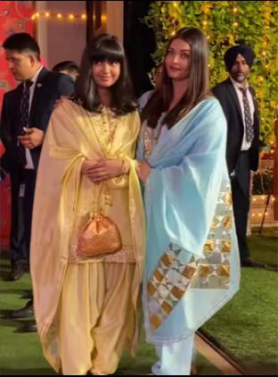 अंबानींच्या गणरायाच्या दर्शनासाठी ऐश्वर्या राय बच्चन आणि लेक आराध्यादेखील आली होती.