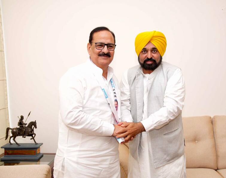 Arun narang joins AAP , CM mann welcomes him in AAP Punjab news: ਅਰੁਣ ਨਾਰੰਗ ਨੇ ਫੜਿਆ 'ਆਪ' ਦਾ ਪੱਲਾ, ਮੁੱਖ ਮੰਤਰੀ ਭਗਵੰਤ ਮਾਨ ਨੇ ਕੀਤਾ ਸਵਾਗਤ