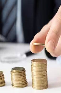 FD Rates: ਸਤੰਬਰ 'ਚ ਇਨ੍ਹਾਂ ਬੈਂਕਾਂ ਨੇ ਗਾਹਕਾਂ ਨੂੰ FD 'ਤੇ ਜ਼ਿਆਦਾ ਵਿਆਜ ਦਰਾਂ ਦਾ ਦਿੱਤਾ ਤੋਹਫਾ