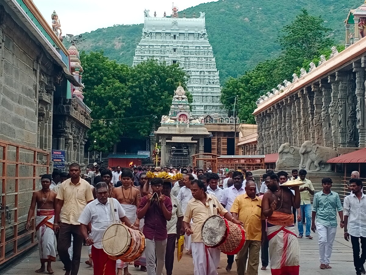 Tiruvannamalai: அண்ணாமலையார் கோயிலில் கார்த்திகை தீப திருவிழா பந்தக்கால் முகூர்த்தம்