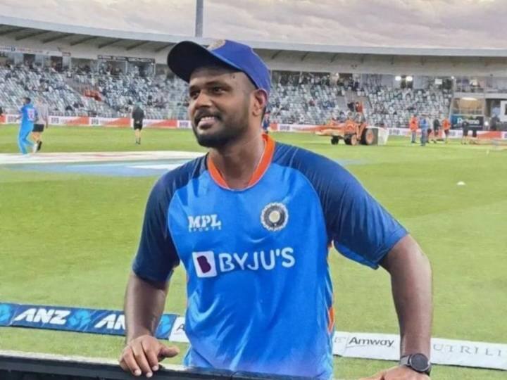 Harbhajan Singh Says Indian Team Already Had Two Wicketkeepers Explains Why Sanju Samson Is Not In Team IND vs AUS: टीम में पहले से 2 विकेटकीपर मौजूद, दिग्गज खिलाड़ी ने बताया सैमसन को क्यों नहीं मिली टीम में जगह